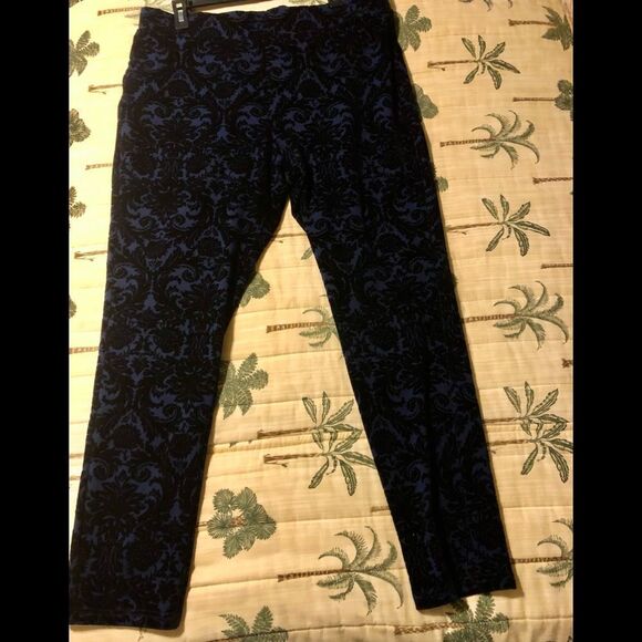 Beautiful leggings by  Roz&Ali in XL - Picture 1 of 2